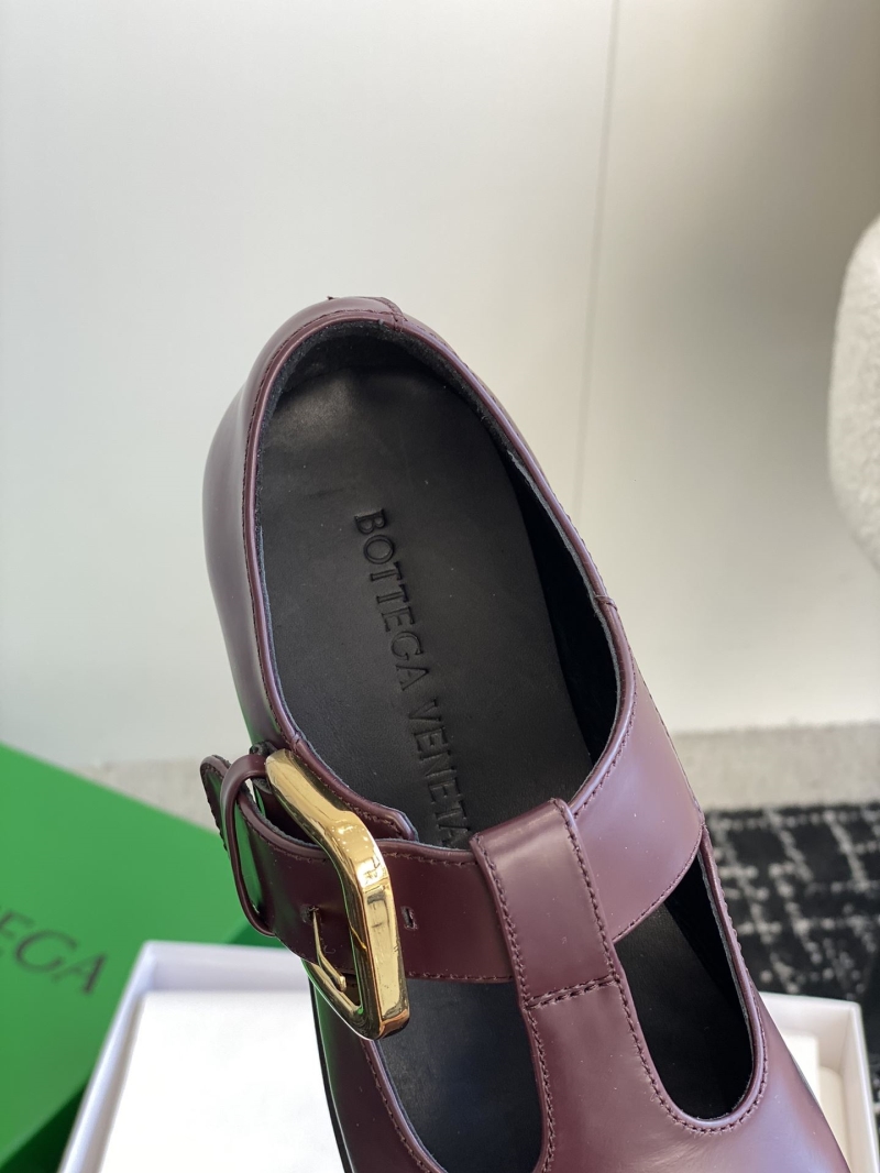 Bottega Veneta Leather Shoes